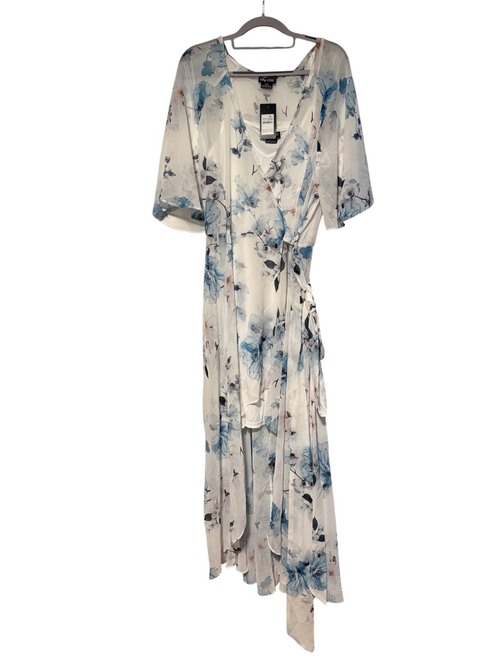 City Chic Ivory Maxi Dress with Subtle Orchid Tone High Low